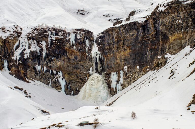 Stunning frozen waterfall in the snowy landscape of Sissu, Himachal Pradesh, India.